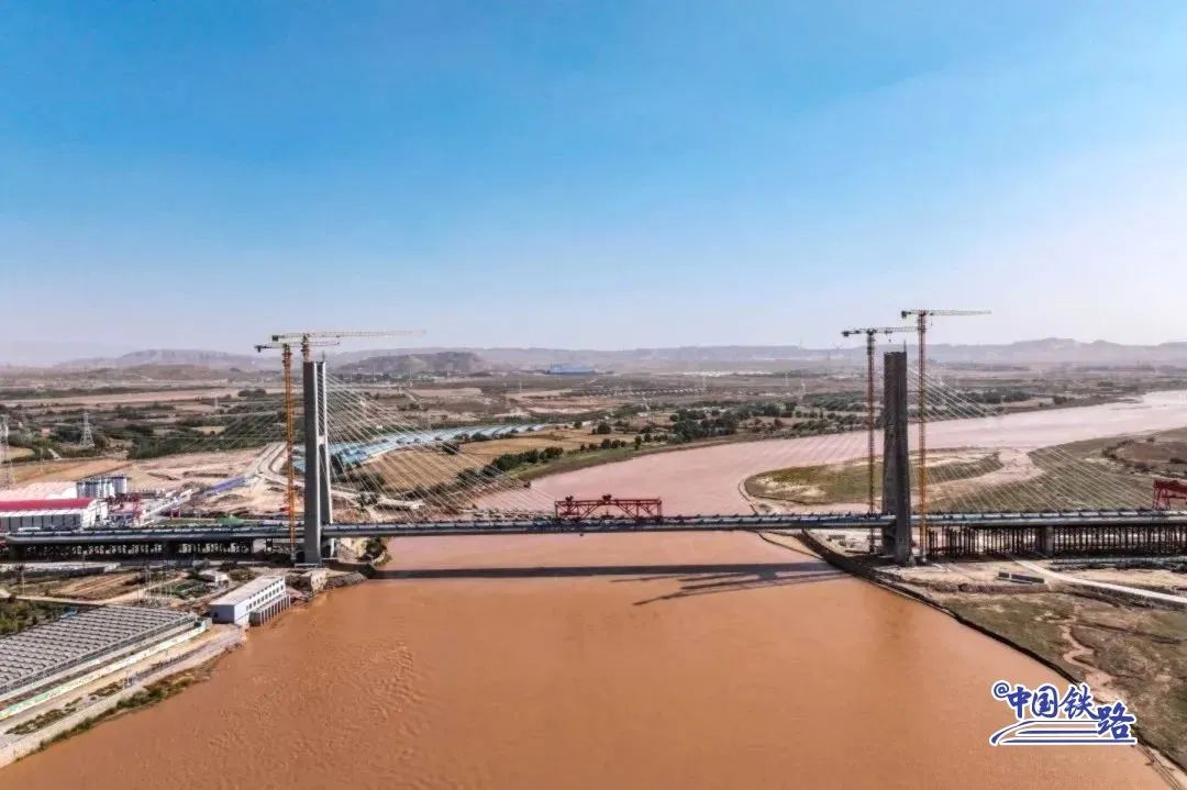 1744595975454390.jpg 640 (2).jpg